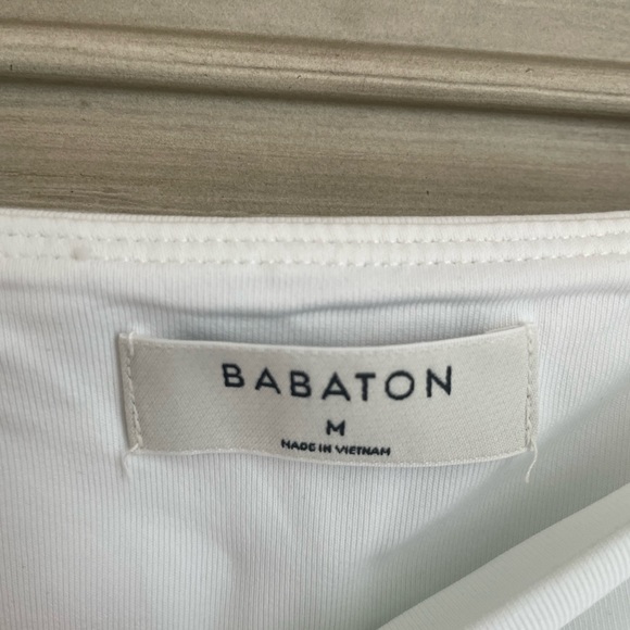 Aritzia Babaton Contour Squarenck Longsleeve Bodysuit. BNWT. Size medium. - Picture 5 of 8